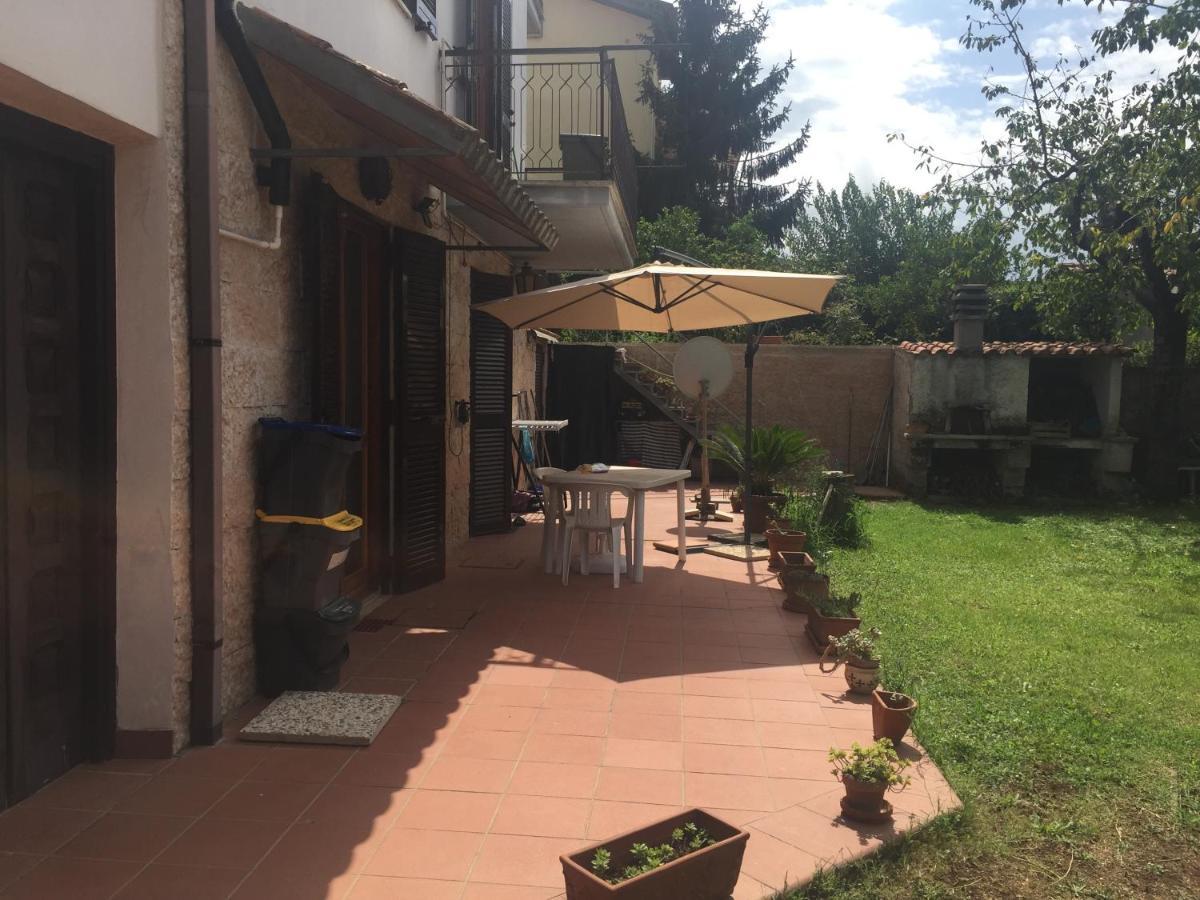 Appartamento Con Giardino A Selcetta Vicino Campus Biomedico Exterior photo